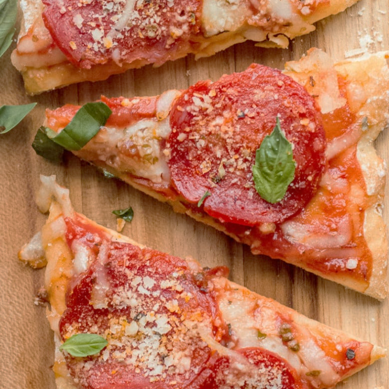 Low Calorie Pizza pepperoni dietitian